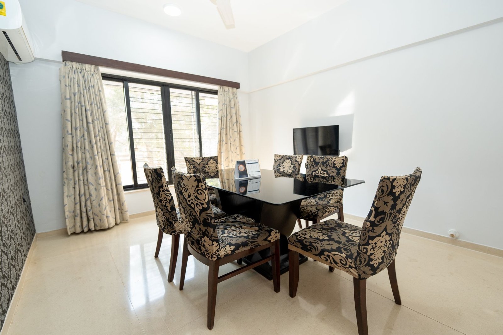 Day-Use Stays at Lalco Residency: Flexible Comfort for Your Busy Schedule